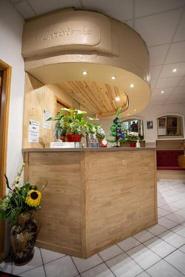 לורדה Hotel-Restaurant Le Saint Christophe מראה חיצוני תמונה