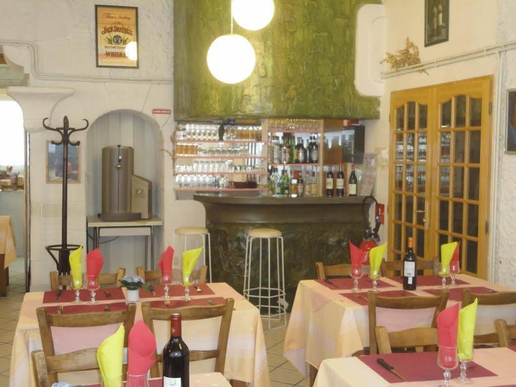 לורדה Hotel-Restaurant Le Saint Christophe מראה חיצוני תמונה