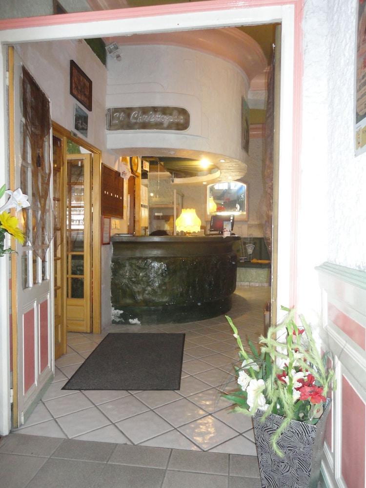 לורדה Hotel-Restaurant Le Saint Christophe מראה חיצוני תמונה